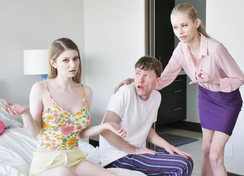 Mẹ kế bắt nàng nhỏ riêng của chồng nện với cậu con trai